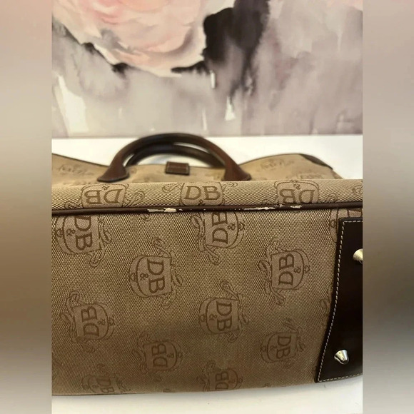 ! DOONEY & BOURKE Double Handle Signature Tan Canvas & Leather Trim Tote… - Picture 5 of 7